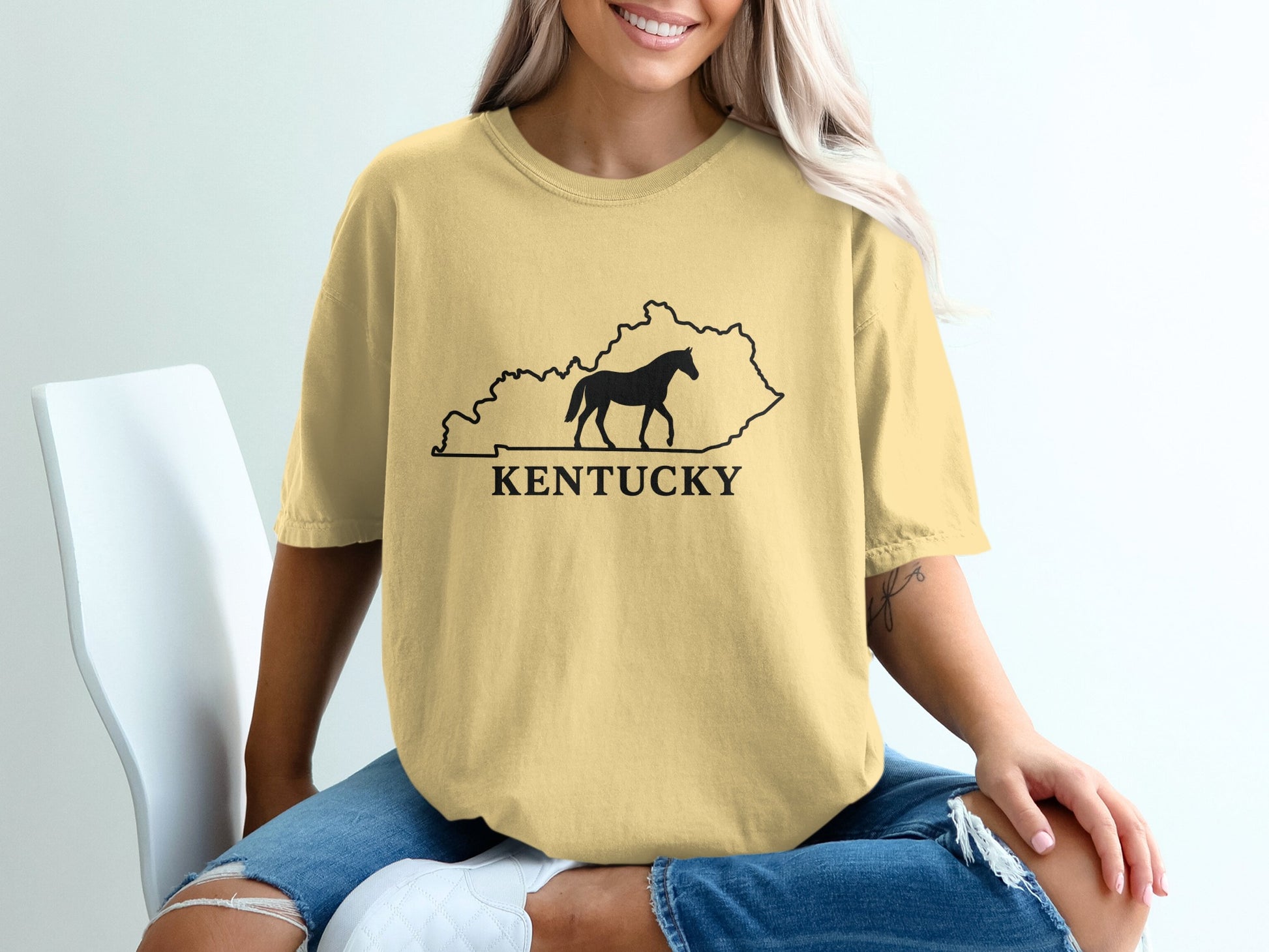 Kentucky State Map Horse Graphic T-shirt product type