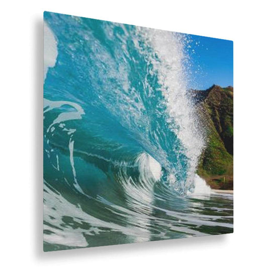 Wave Crashing Horizontal